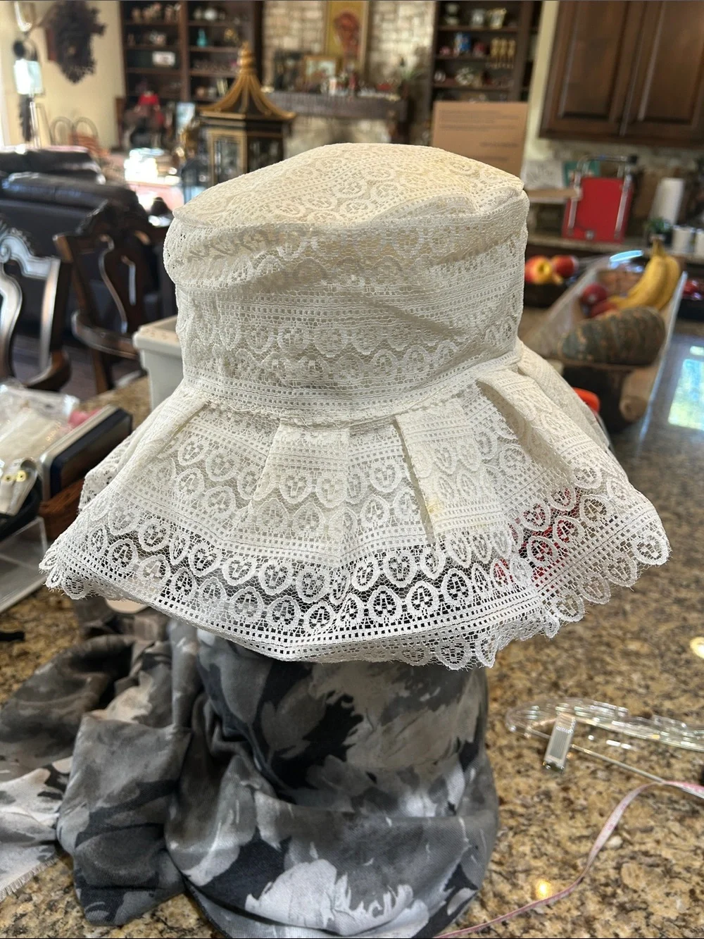 1970’s Lace Wide Brim Hat Soft and Floppy Sz M